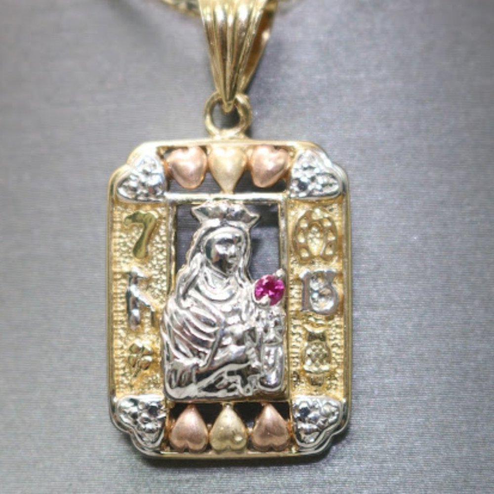 14kt Tri-tone Queen of Hearts Pendant with 14kt Tri-tone Trace Chain